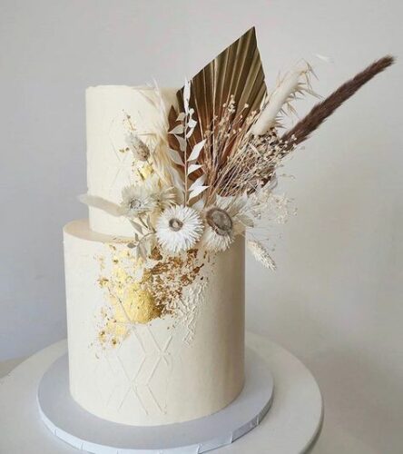 metal leaf boho wedding cake