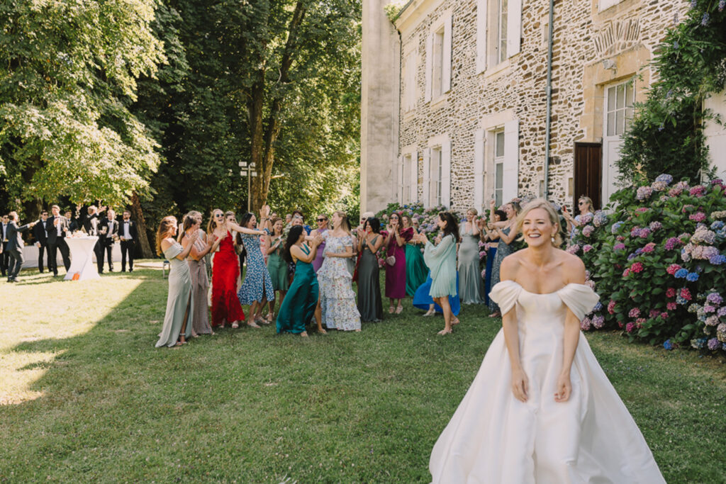 chateau d'oche modern vintage wedding 38