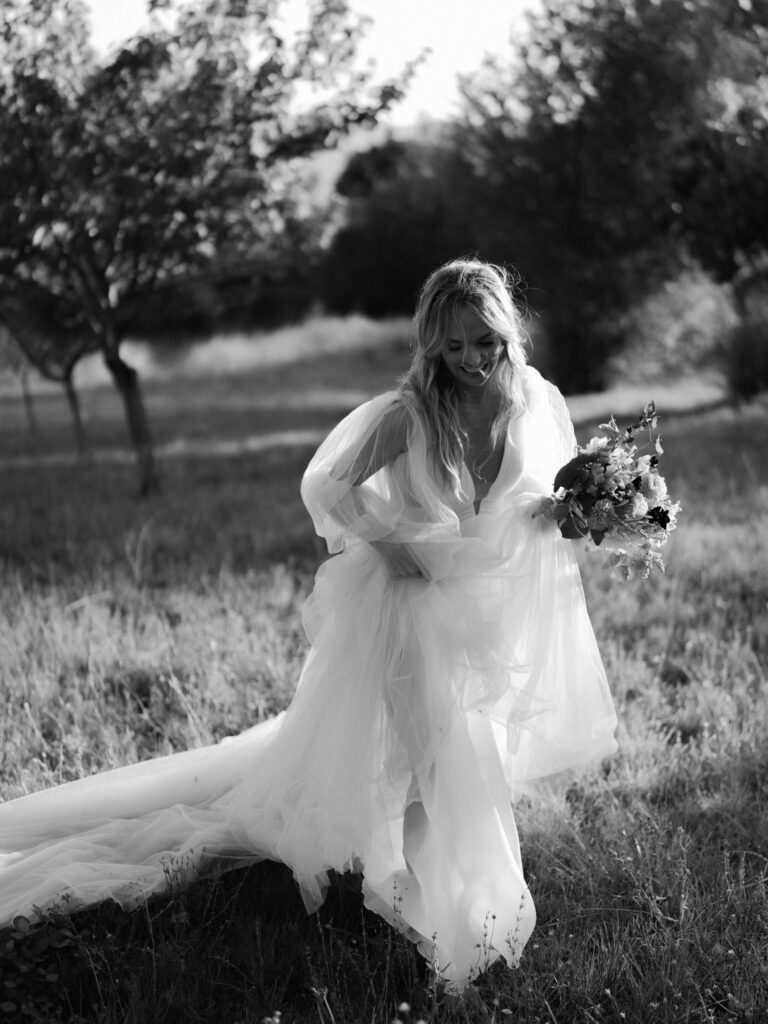 OLIVIA & HENRY (PREVIEW)
