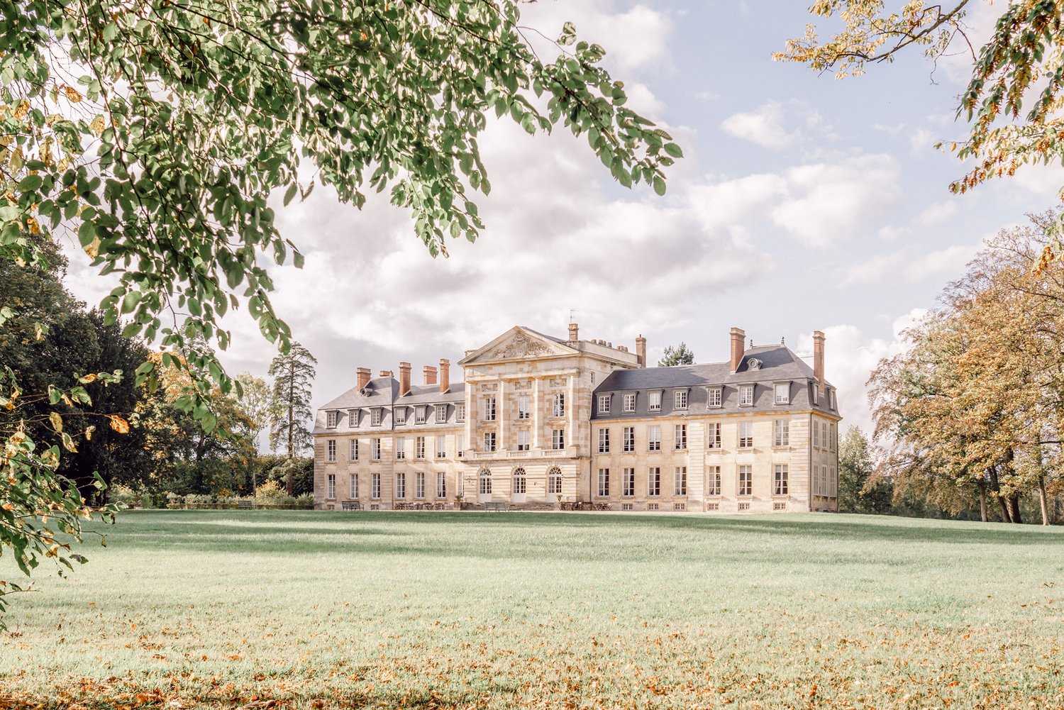 Chateau de Courtomer for Weddings in Normandy