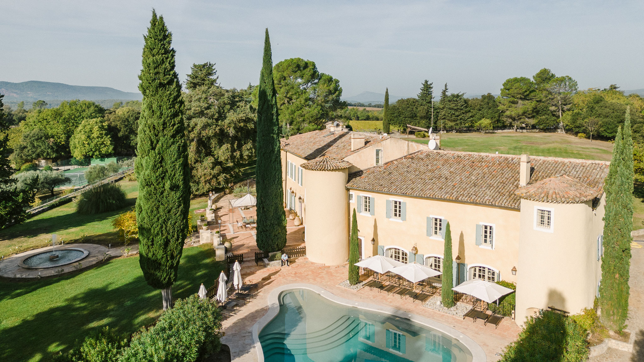Château les Crostes Provence wedding venue with private accommodations