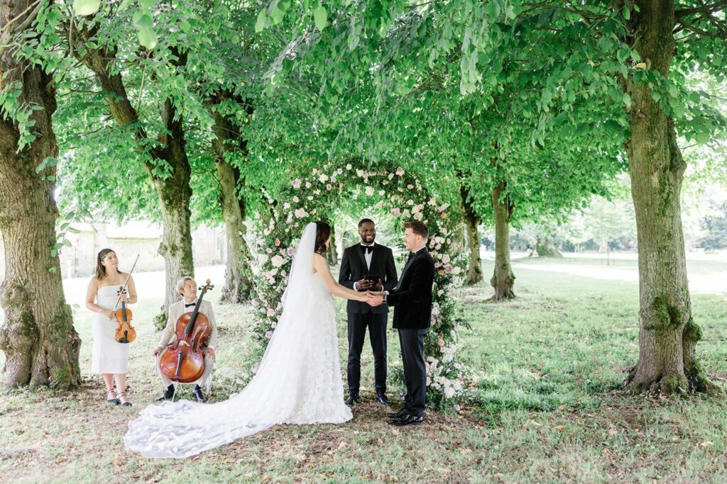 chateau de courtomer pascal Vo photographer french wedding style 26