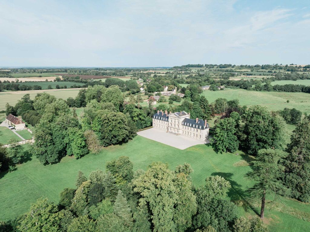 chateau de courtomer pascal Vo photographer french wedding style 47