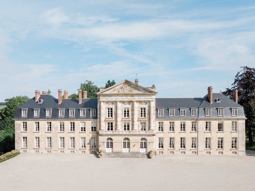 chateau de courtomer pascal Vo photographer french wedding style 48