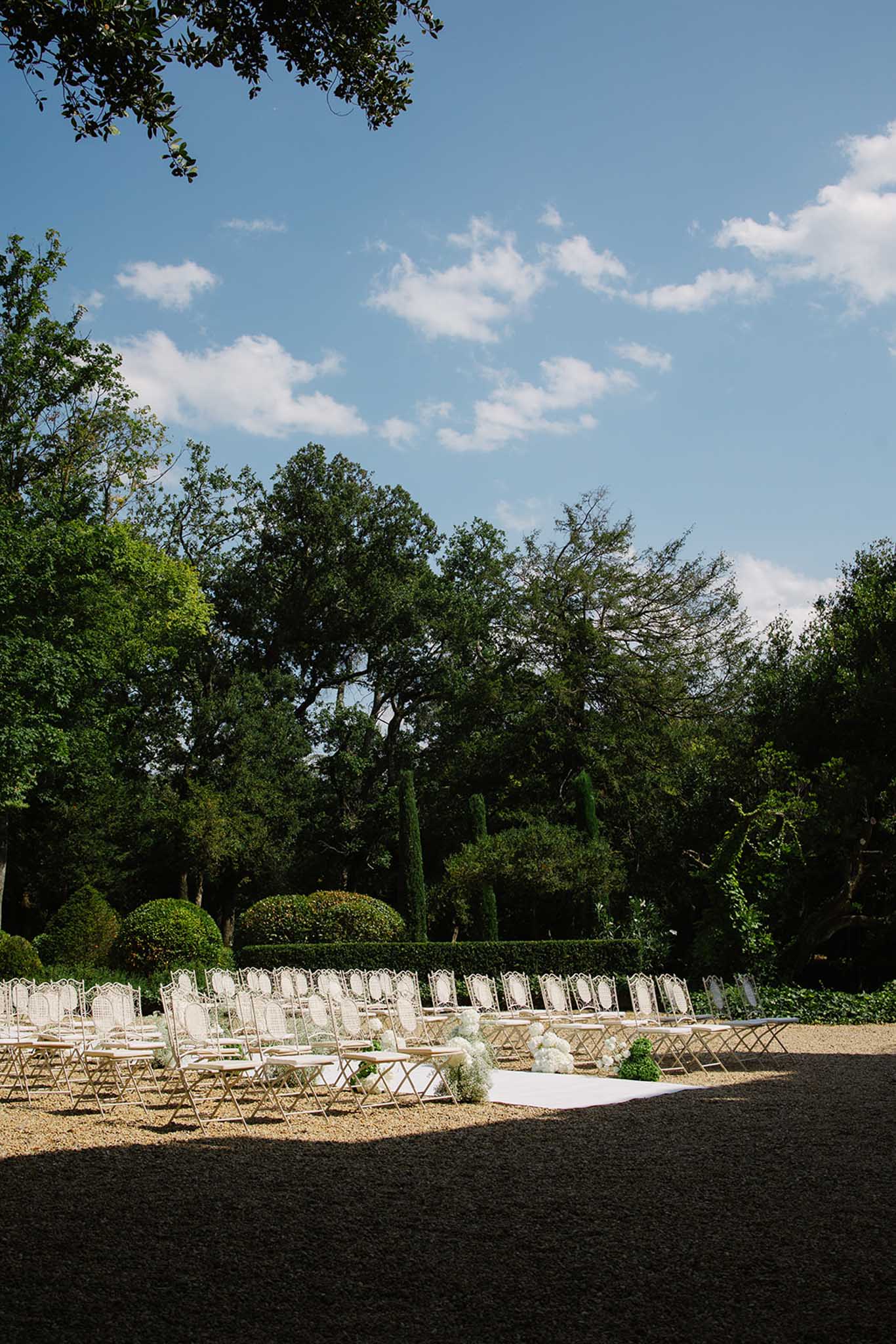Reception table detail at Chateau de Fontareches photographed by Cova Production