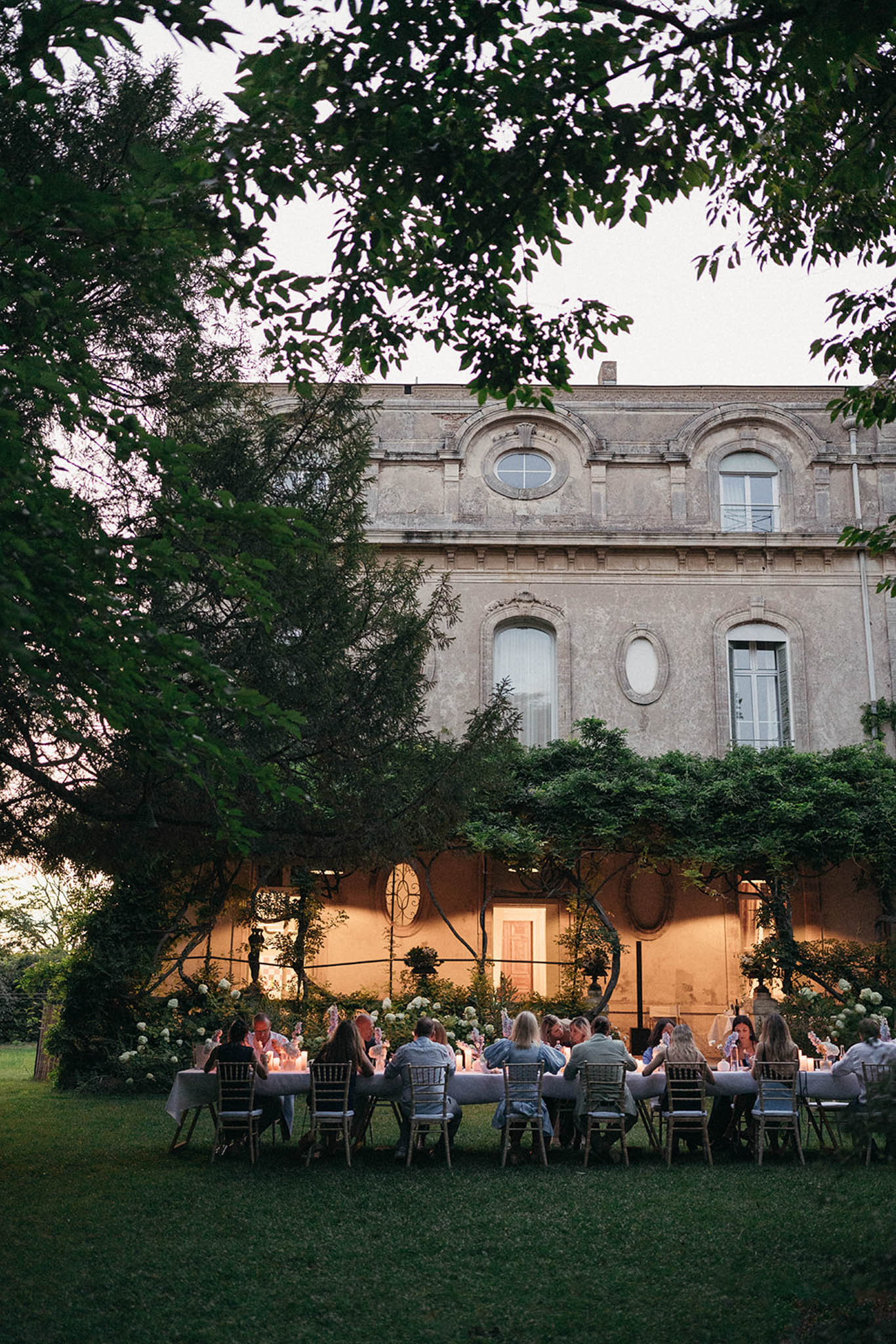 Couple portrait at Les Jardins de Campagne photographed by Marjorie Manfre