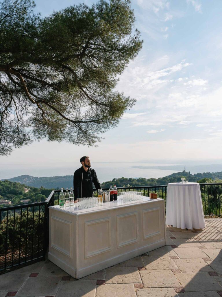 Domaine Mont Leuze CC Weddings cocktail bar area overlooking view