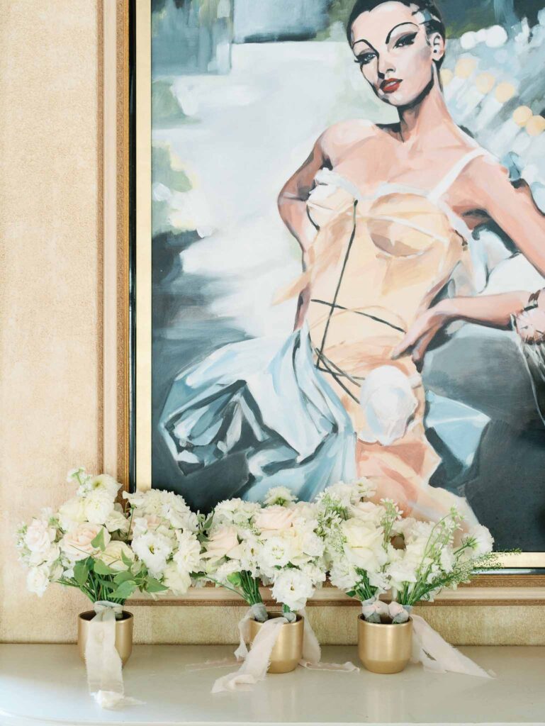 Domaine Mont Leuze CC Weddings detail shot white flower bouquet old painting