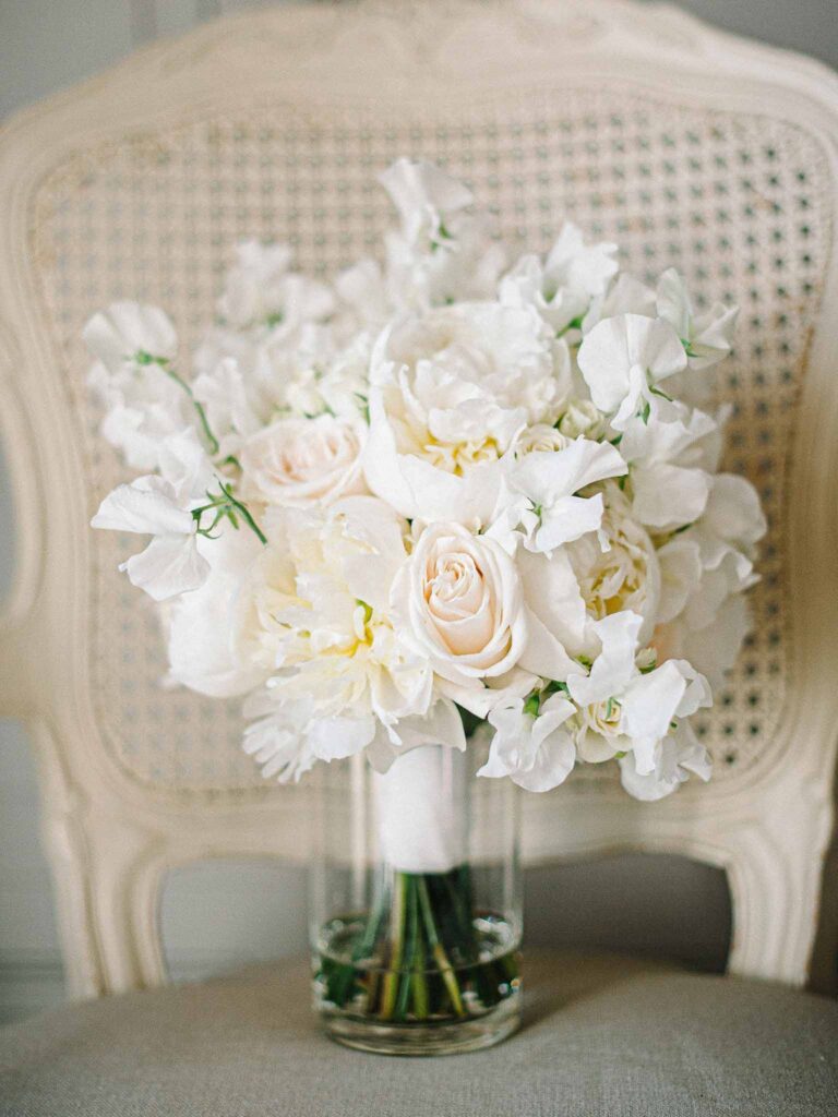 Villa Ehprussi Tatyana detail shot white flower bouquet clear glass vase