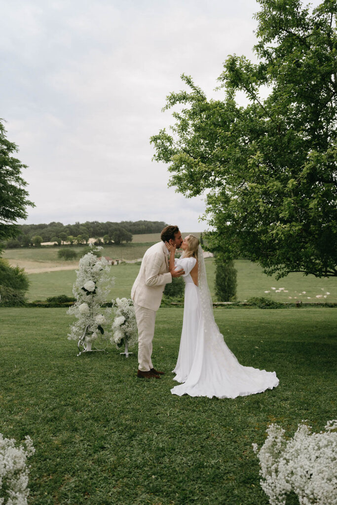 manoir beaulieu countryside wedding france nelly pauly 089