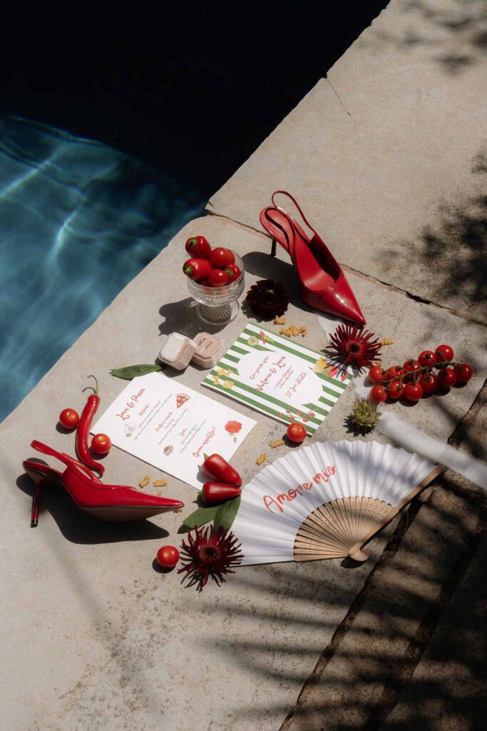 Chateau de Glairans Labricole flatlat invitation accessories red pool