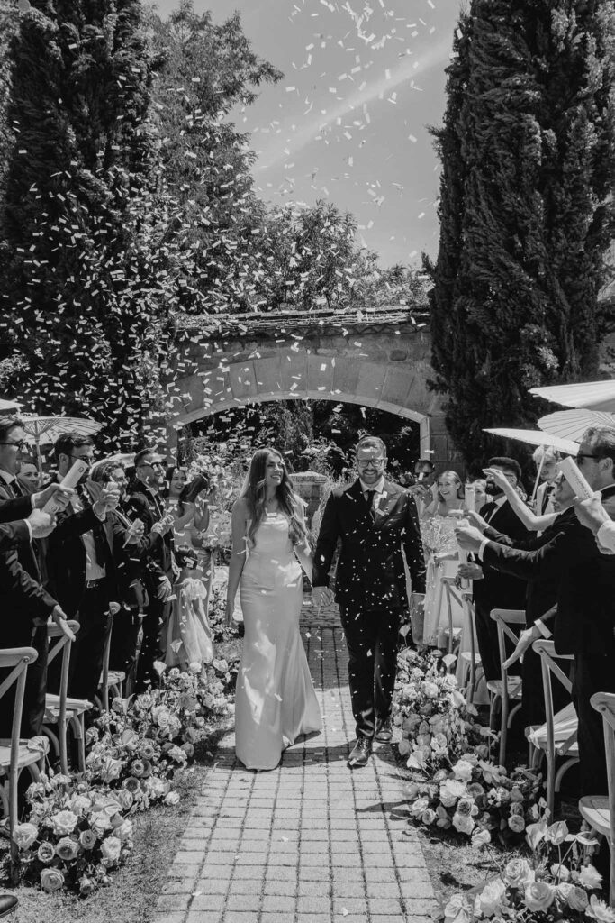 du Raysse W.Towell bride groom walking out ceremony petal toss