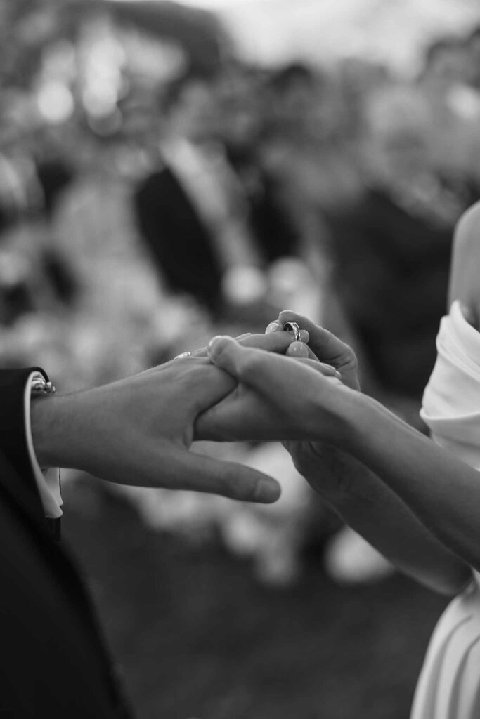 Maison Belzunce S.Castillo detail couple handns ring ceremony
